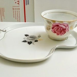 Vintage Porcelain Teacup & Snack Plate Red Roses